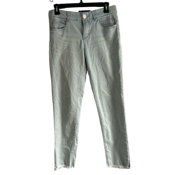 Democracy Size 4 Ab Solution Straight Leg‎ Light Wash Denim Frayed Hem Jeans - Picture 1 of 6